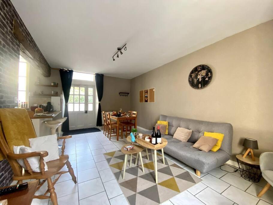 Appartamento Logis Du Parc By Melrose Bayeux Esterno foto